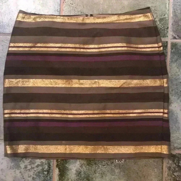 Banana Republic Dresses & Skirts - Banana Republic skirt 4 petite